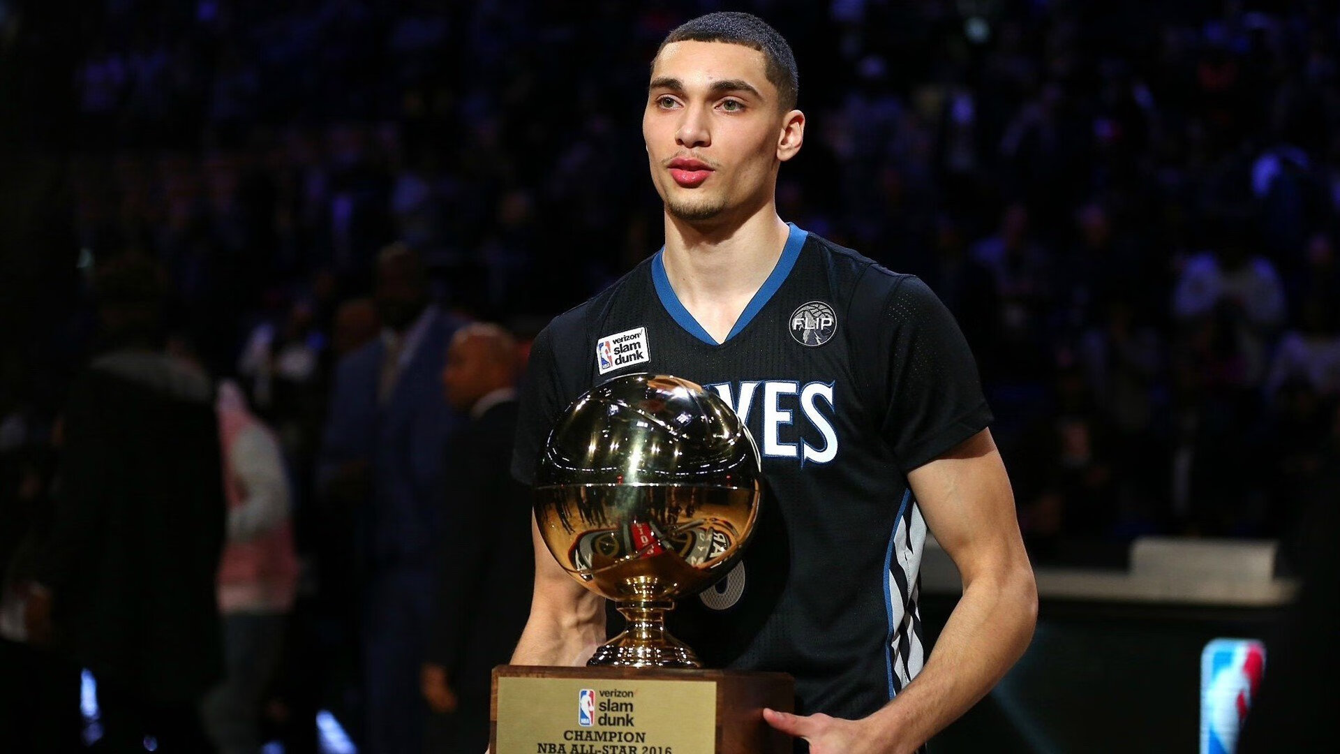 黄蜂新人持续提升得到更多出场时间，黄蜂队员